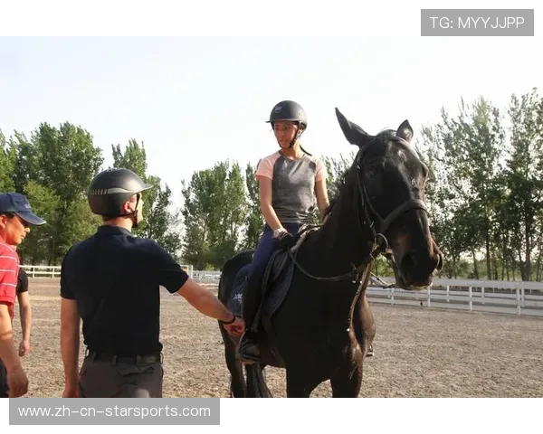 意大利马术队在2024年国际马术联合会障碍赛世界巡回赛中获得团体第四名，展现出色表现。